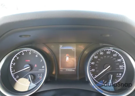 2020 Toyota Camry Se z USA, uszkodzony, nr VIN 4T1G11AK4LU982657